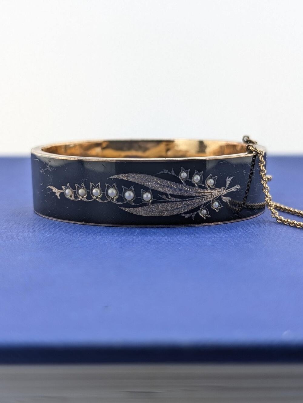 9kt /10kYellow Gold, Enamel, and Seed Pearl Victorian Bracelet - 25.0g